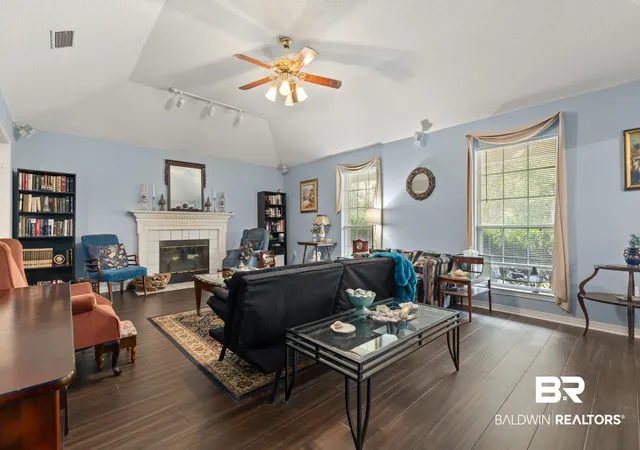 Photo 3 of Single family home for sale at 373 Ridgewood Dr, Daphne, AL 36526 | MLS# 409721 | Listing updated on 2026-09-14
