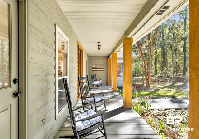 Photo 4 of Single family home for sale at 15 Woods Ave, Fairhope, AL 36532 | MLS# 393958 | Listing updated on 2026-09-13