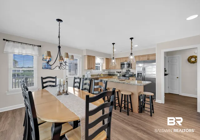 Photo 4 of Single family home for sale at 6081 S Sea Cir, Gulf Shores, AL 36542 | MLS# 406495 | Listing updated on 2026-10-21