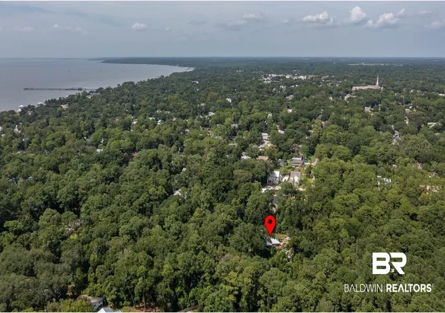 Photo 2 of Single family home for sale at 604 S Church St, Fairhope, AL 36532 | MLS# 399724 | Listing updated on 2026-08-02