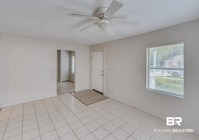 Photo 4 of Single family home for sale at 1302 Windsor Ave, Mobile, AL 36605 | MLS# 396977 | Listing updated on 2026-09-11