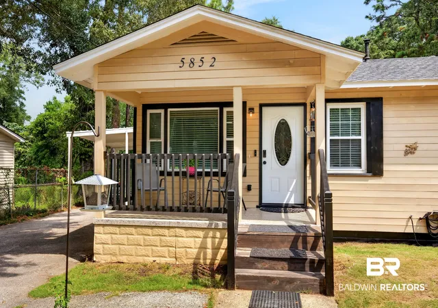 5th image of 5852 University Avenue, Mobile, AL 36618 | MLS# 409617