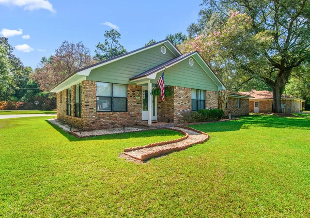 1st image of 9100 Woodland Dr, Elberta, AL 36530 | MLS# 408659