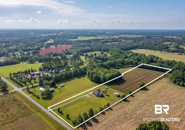 Photo 1 of Single family home for sale at 24912 Brewer Rd, Robertsdale, AL 36567 | MLS# 394598 | Listing updated on 2026-08-02