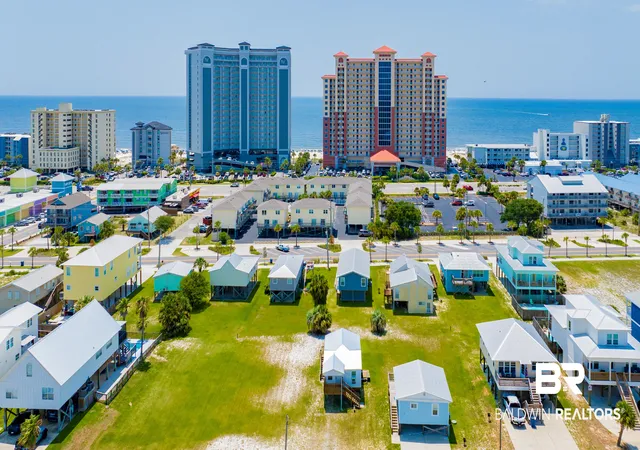 Photo 3 of Sale Pending at 347 E 2nd Avenue, Gulf Shores, AL 36542 | MLS# 406608 | Listing updated on 2026-08-07