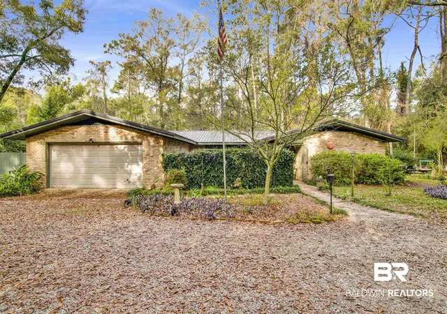 Photo 2 of Single family home for sale at 159 Fairwood Blvd, Fairhope, AL 36532 | MLS# 393589 | Listing updated on 2026-08-02