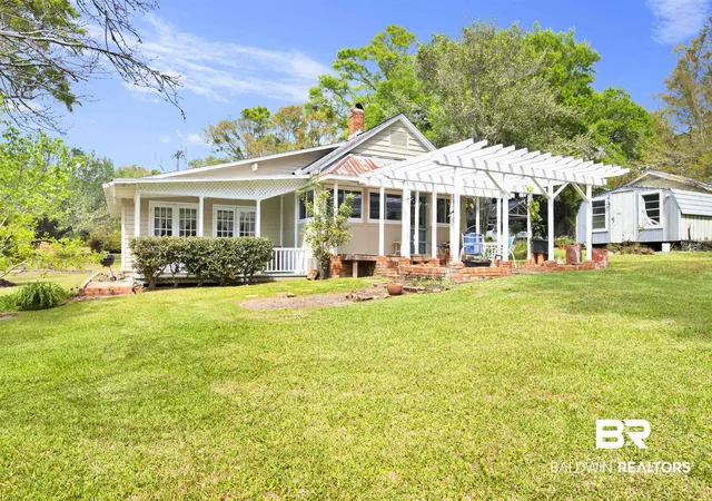 Photo 1 of Sale Pending at 662 Fairhope Ave, Fairhope, AL 36532 | MLS# 400275 | Listing updated on 2026-08-05
