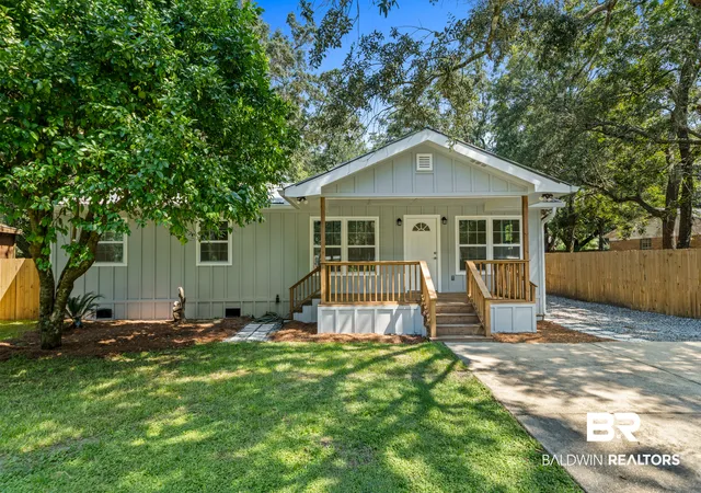 Photo 2 of Single family home for sale at 6233 Ponder Rd, Fairhope, AL 36532 | MLS# 406832 | Listing updated on 2026-08-11