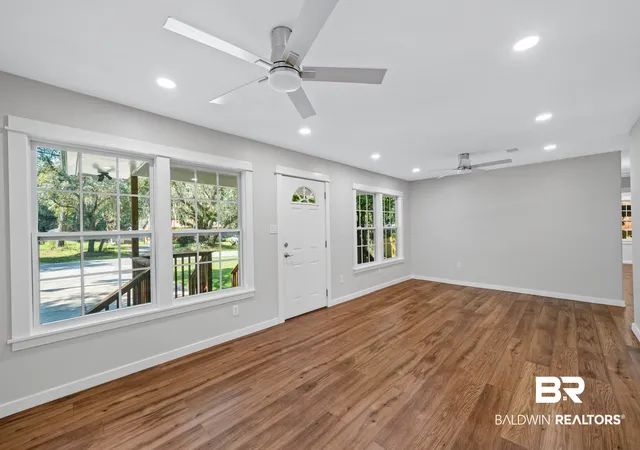 Photo 3 of Single family home for sale at 6233 Ponder Rd, Fairhope, AL 36532 | MLS# 406832 | Listing updated on 2026-10-15