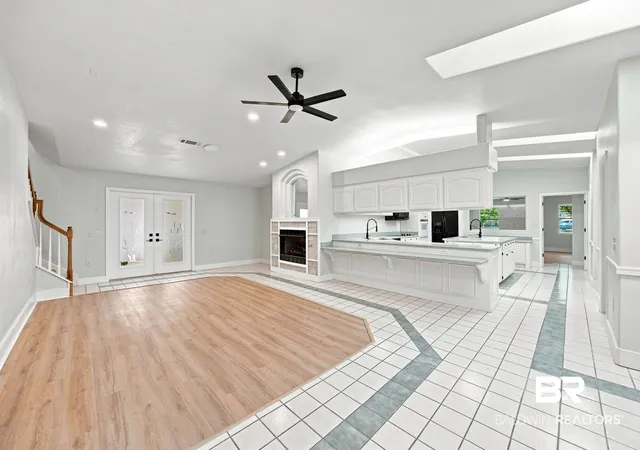 Photo 3 of Single family home for sale at 9092 Woodland Dr, Elberta, AL 36530 | MLS# 409576 | Listing updated on 2026-09-26
