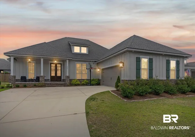 Photo 2 of Single family home for sale at 650 Mcarthur Ln, Fairhope, AL 36532 | MLS# 399344 | Listing updated on 2026-09-09
