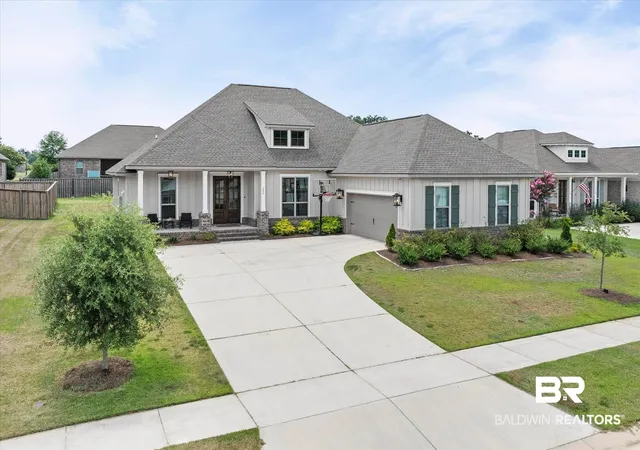Photo 3 of Single family home for sale at 650 Mcarthur Ln, Fairhope, AL 36532 | MLS# 399344 | Listing updated on 2026-09-09