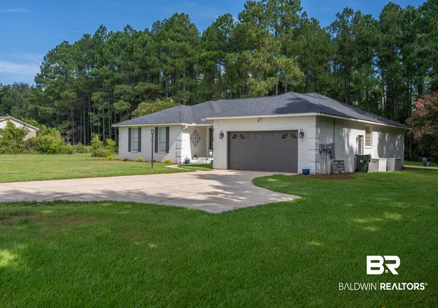 Photo 3 of Single family home for sale at 8217 Twin Beech Rd, Fairhope, AL 36532 | MLS# 407207 | Listing updated on 2026-09-20