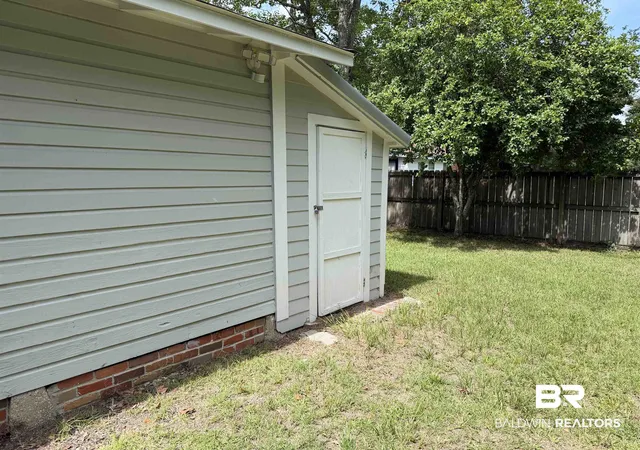 33rd image of 404 E Horner St, Atmore, AL 36502 | MLS# 399461