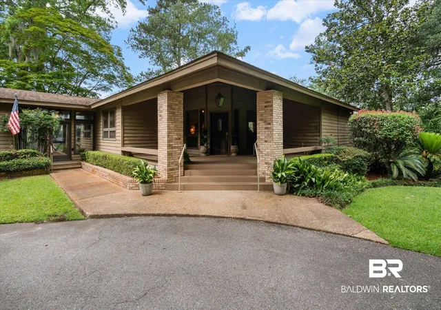 Photo 2 of Single family home for sale at 3500 Venetia Rd, Mobile, AL 36605 | MLS# 397689 | Listing updated on 2026-08-02