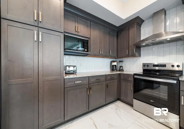 Photo 3 of Townhouse for sale at 533 E Beach Blvd #1805, Gulf Shores, AL 36542 | MLS# 399255 | Listing updated on 2026-09-16