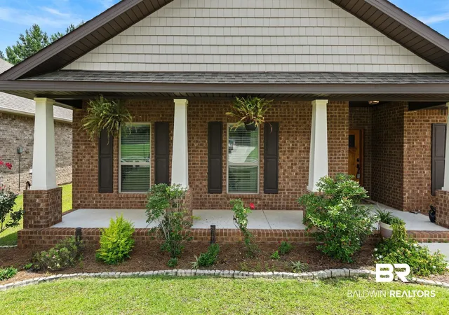 Photo 3 of Sale Pending at 31350 Hoot Owl Rd, Daphne, AL 36527 | MLS# 407719 | Listing updated on 2026-08-22