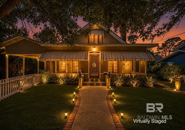 Homes for sale in Fairhope, AL | 118 Fels Avenue, Fairhope, AL 36532 | MLS# 399173