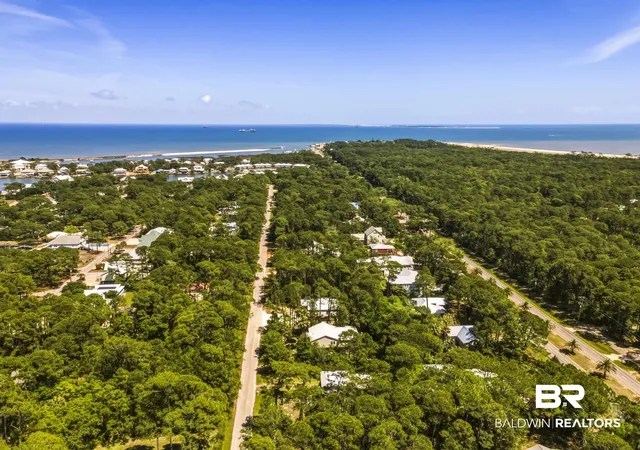 Photo 3 of Single family home for sale at 311 Chenault Ave, Dauphin Island, AL 36528 | MLS# 395244 | Listing updated on 2026-08-02