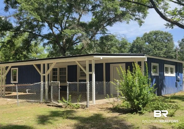 Photo 3 of Sale Pending at 101 Byrd St, Brewton, AL 36426 | MLS# 399738 | Listing updated on 2026-09-18