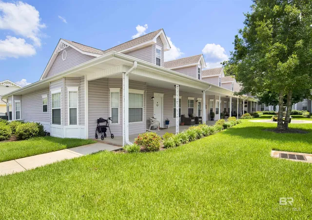 Homes for sale in Fairhope, AL | 102 Courthouse Dr #4, Fairhope, AL 36532 | MLS# 399014