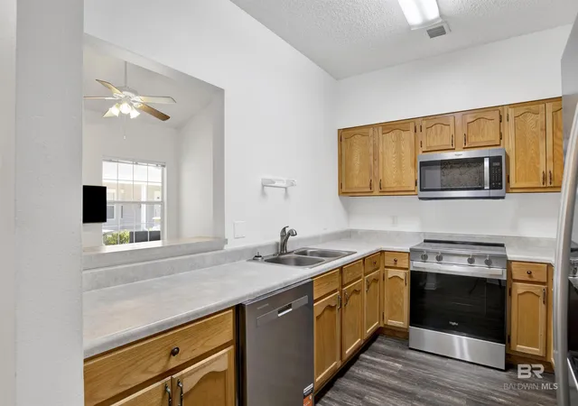 Homes for sale in Fairhope, AL | 102 Courthouse Dr #4, Fairhope, AL 36532 | MLS# 399014