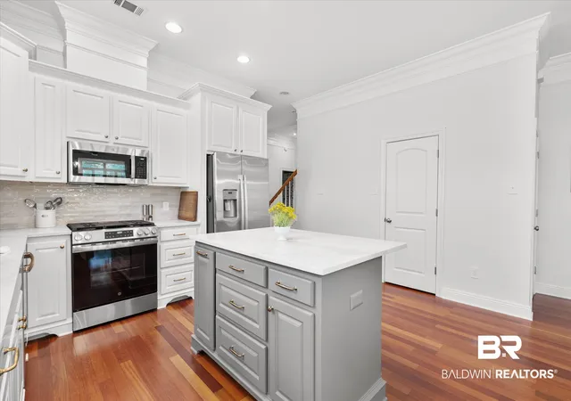 Photo 4 of Single family home for sale at 30301 Green Court, Spanish Fort, AL 36527 | MLS# 409778 | Listing updated on 2026-09-14