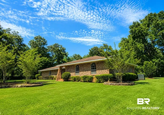 Photo 1 of Sale Pending at 19550 Liberty Rd, Fairhope, AL 36532 | MLS# 398323 | Listing updated on 2026-08-31