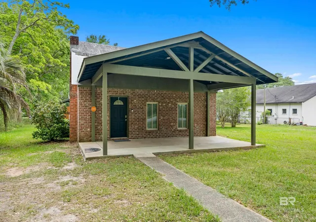 Homes for sale in Robertsdale, AL | 18210 E Illinois Street, Robertsdale, AL 36567 | MLS# 395759