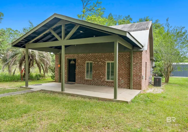 Homes for sale in Robertsdale, AL | 18210 E Illinois Street, Robertsdale, AL 36567 | MLS# 395759