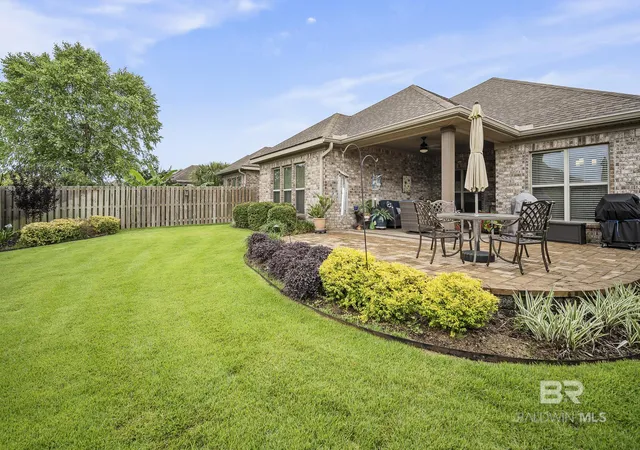Homes for sale in Fairhope, AL | 225 Divot Loop, Fairhope, AL 36532 | MLS# 397327