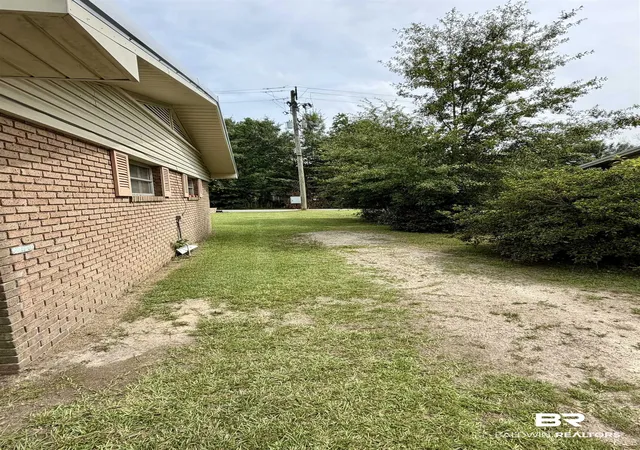 32nd image of 803 E Horner St, Atmore, AL 36502 | MLS# 399611