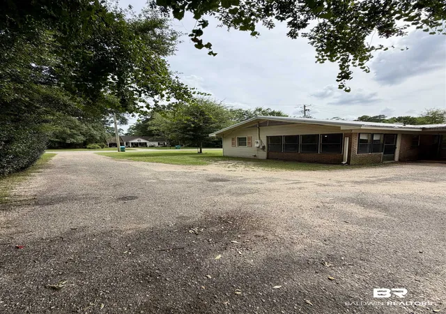 Photo 4 of Single family home for sale at 803 E Horner St, Atmore, AL 36502 | MLS# 399611 | Listing updated on 2026-09-04