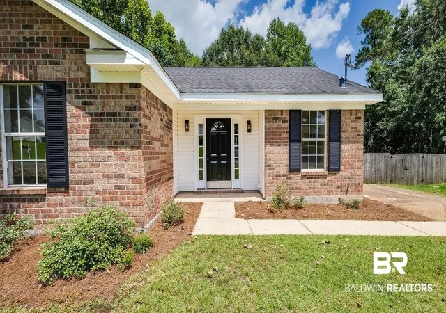 Photo 2 of Sale Pending at 3019 Scarlett Oak Dr, Mobile, AL 36608 | MLS# 399781 | Listing updated on 2026-09-01