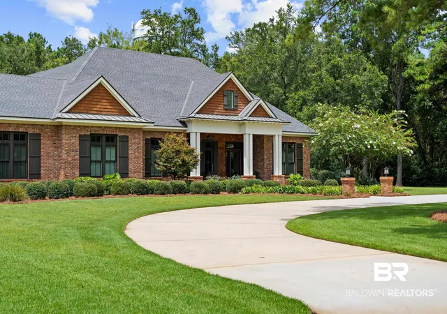 Photo 3 of Sale Pending at 7045 Oak Point Ln, Fairhope, AL 36532 | MLS# 399690 | Listing updated on 2026-09-02