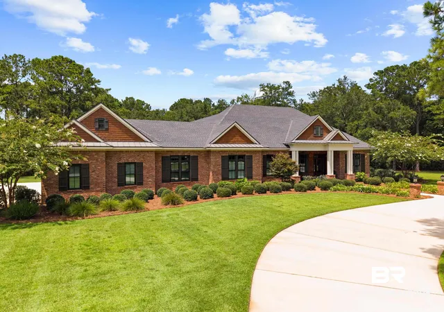 Photo 4 of Sale Pending at 7045 Oak Point Ln, Fairhope, AL 36532 | MLS# 399690 | Listing updated on 2026-09-02