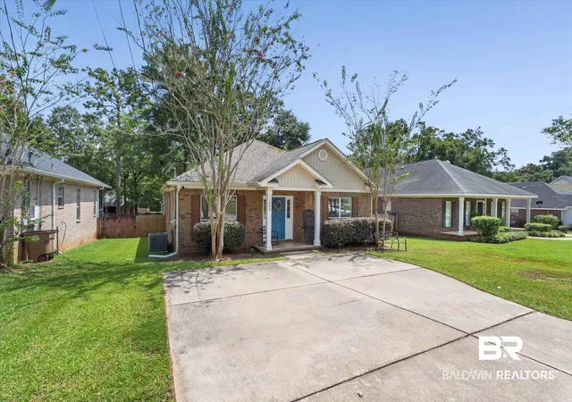 Photo 20 of Single family home for sale at 1009 Linlen Ave, Mobile, AL 36609 | MLS# 409921 | Listing updated on 2026-09-09
