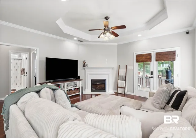 Photo 2 of Single family home for sale at 1009 Linlen Ave, Mobile, AL 36609 | MLS# 409921 | Listing updated on 2026-09-09