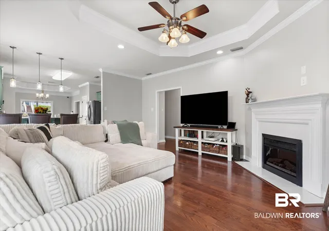 Photo 3 of Single family home for sale at 1009 Linlen Ave, Mobile, AL 36609 | MLS# 409921 | Listing updated on 2026-09-09