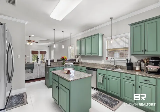 Photo 4 of Single family home for sale at 1009 Linlen Ave, Mobile, AL 36609 | MLS# 409921 | Listing updated on 2026-09-09