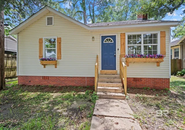 Homes for sale in Mobile, AL | 309 Morgan Avenue, Mobile, AL 36606 | MLS# 395431