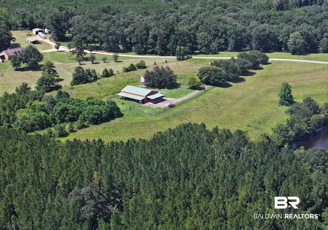 Photo 3 of Sale Pending at 171 Red Barn Road, Evergreen, AL 36401 | MLS# 409068 | Listing updated on 2026-09-17