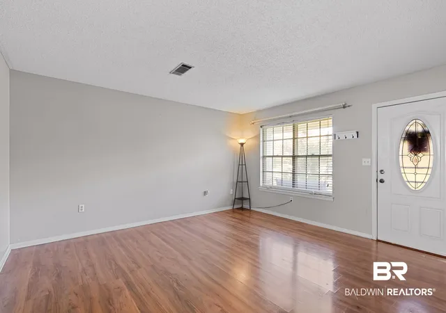 Photo 3 of Single family home for sale at 1901 N Juniper St, Foley, AL 36535 | MLS# 409276 | Listing updated on 2026-08-28