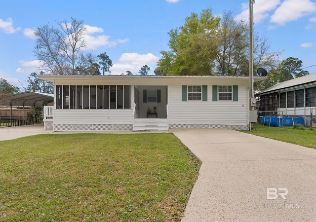 Homes for sale in Lillian, AL | 721 Buena Vista Dr, Lillian, AL 36549 | MLS# 393976