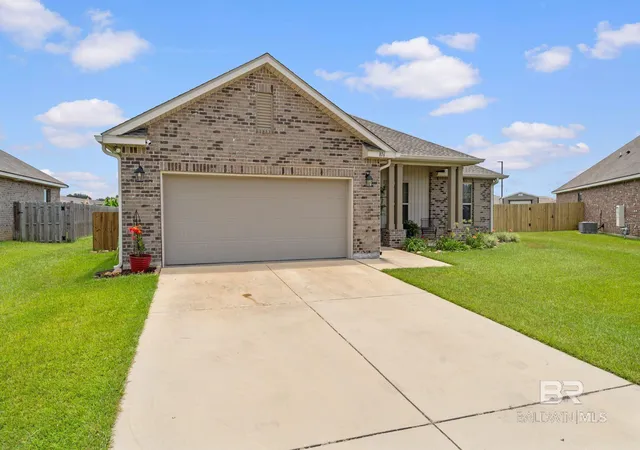 Homes for sale in Foley, AL | 816 Connolly Avenue, Foley, AL 36535 | MLS# 398937