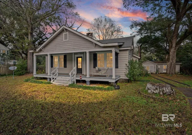 Homes for sale in Mobile, AL | 157 Westwood Street, Mobile, AL 36606 | MLS# 396719