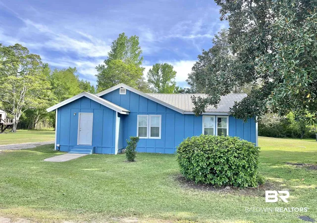 2nd image of 102 W Ave A, Atmore, AL 36502 | MLS# 394926
