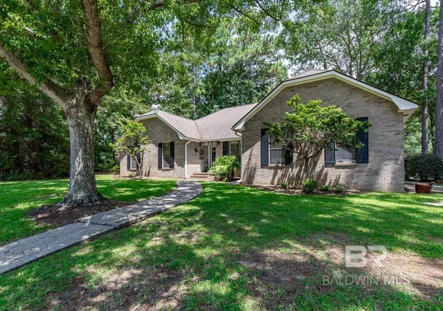 Homes for sale in Fairhope, AL | 510 Patlynn Dr, Fairhope, AL 36532 | MLS# 393770