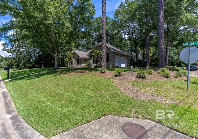 Homes for sale in Fairhope, AL | 510 Patlynn Dr, Fairhope, AL 36532 | MLS# 393770