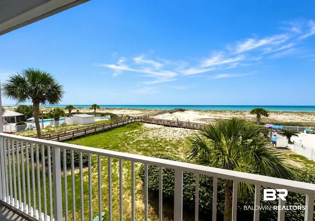 Photo 3 of Townhouse for sale at 400 Plantation Rd #2204, Gulf Shores, AL 36542 | MLS# 397535 | Listing updated on 2026-08-02
